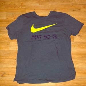 Men’s Nike t shirt
